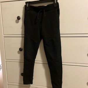 Hudson Black moto sweats for boys 5